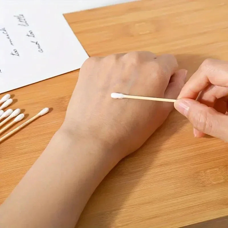 2000/1000pcs Double-Headed Wooden Cotton Swabs Unscented for Makeup Removal And Ear Cleaning.